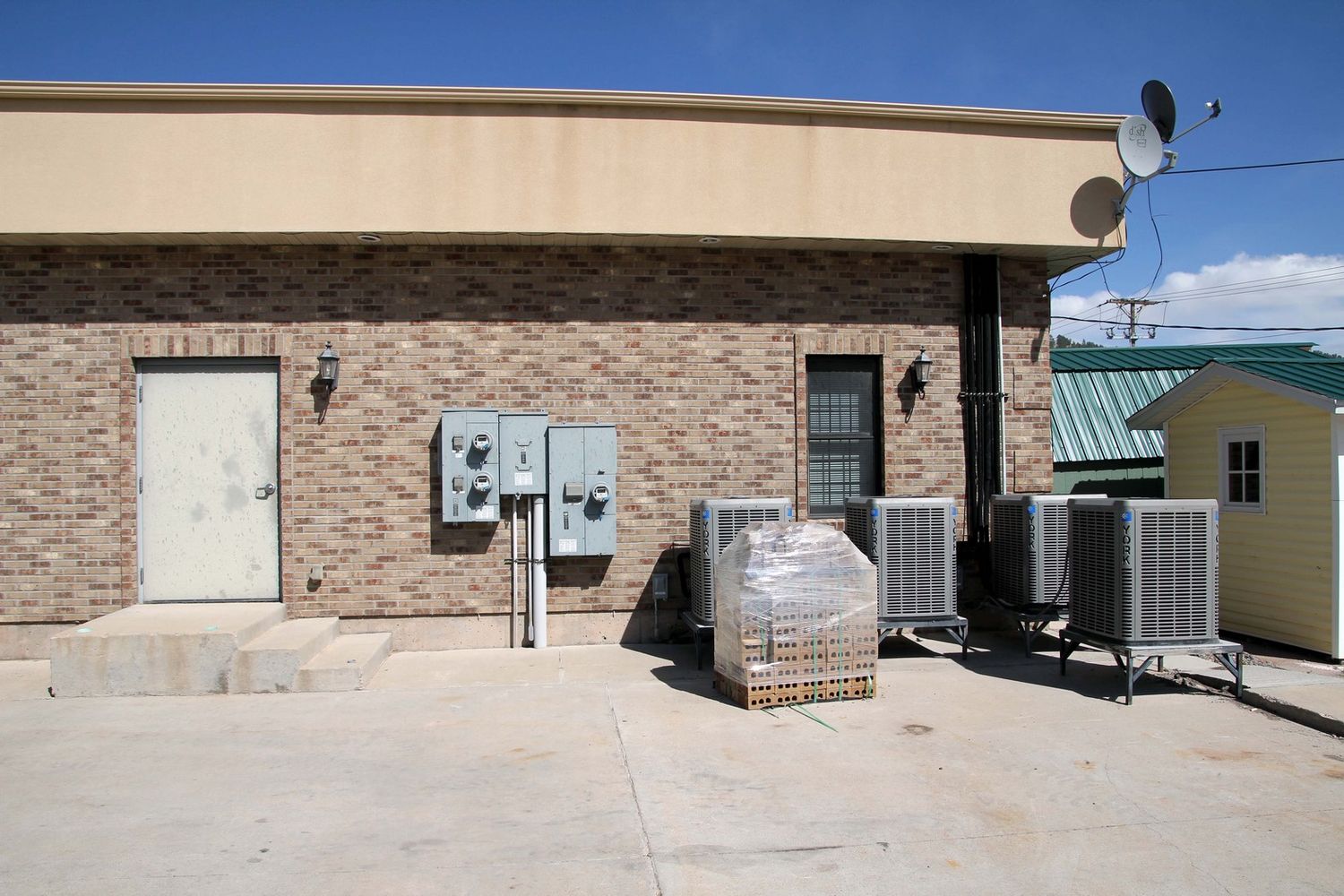 200 N Chicago St, Hot Springs, SD 57747